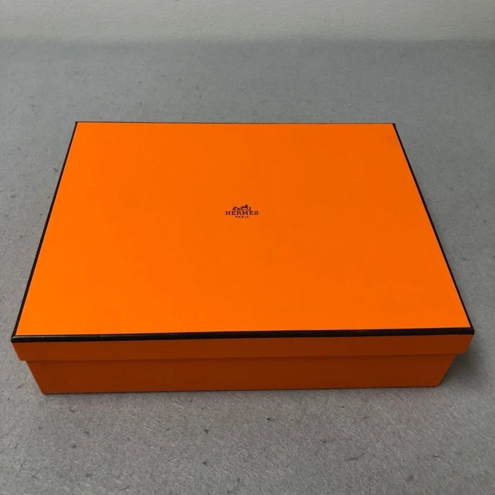 Hermes orange storage